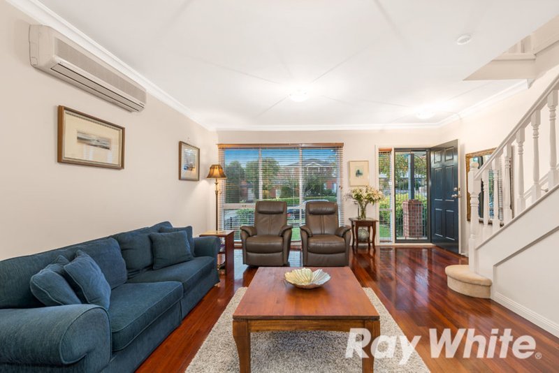 Photo - 1/42 Begonia Street, Box Hill South VIC 3128 - Image 3