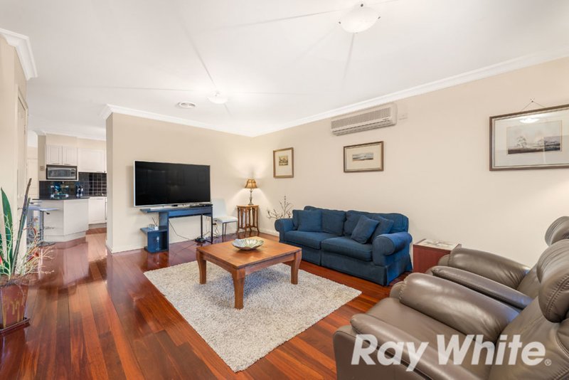 Photo - 1/42 Begonia Street, Box Hill South VIC 3128 - Image 4