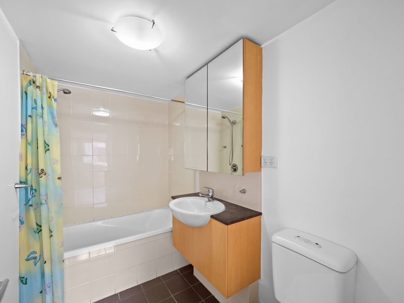 Photo - 14/2 Berwick Street, Fortitude Valley QLD 4006 - Image 6