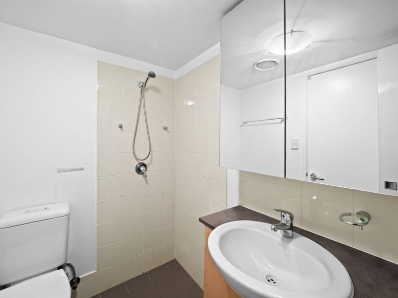 Photo - 14/2 Berwick Street, Fortitude Valley QLD 4006 - Image 7