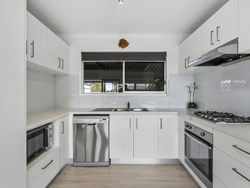Photo - 142 Boronia Drive, Bellara QLD 4507 - Image 8