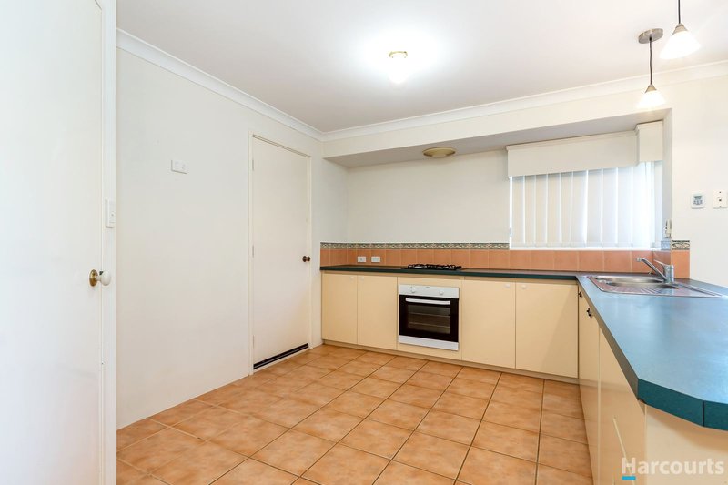 Photo - 142 Caledonia Avenue, Currambine WA 6028 - Image 5