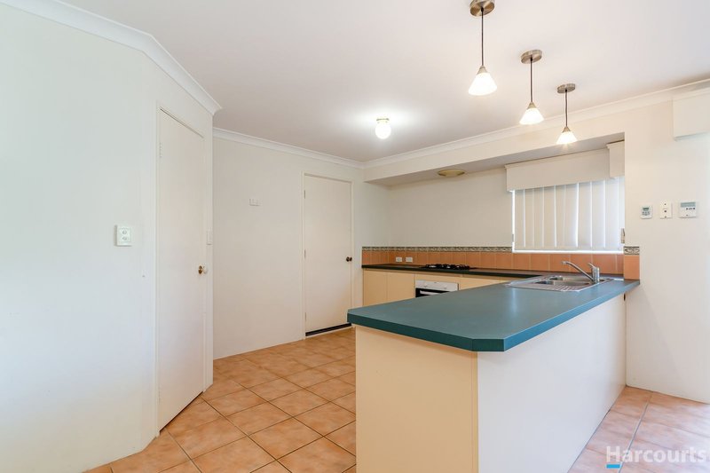 Photo - 142 Caledonia Avenue, Currambine WA 6028 - Image 7