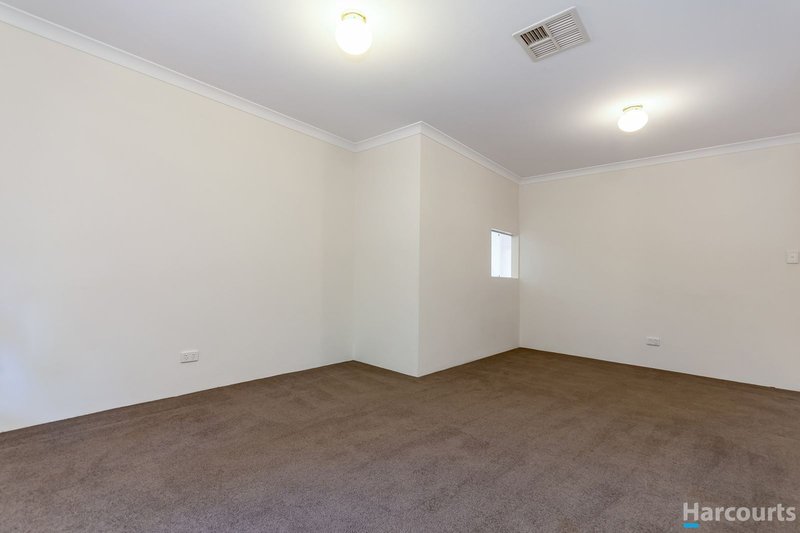 Photo - 142 Caledonia Avenue, Currambine WA 6028 - Image 16