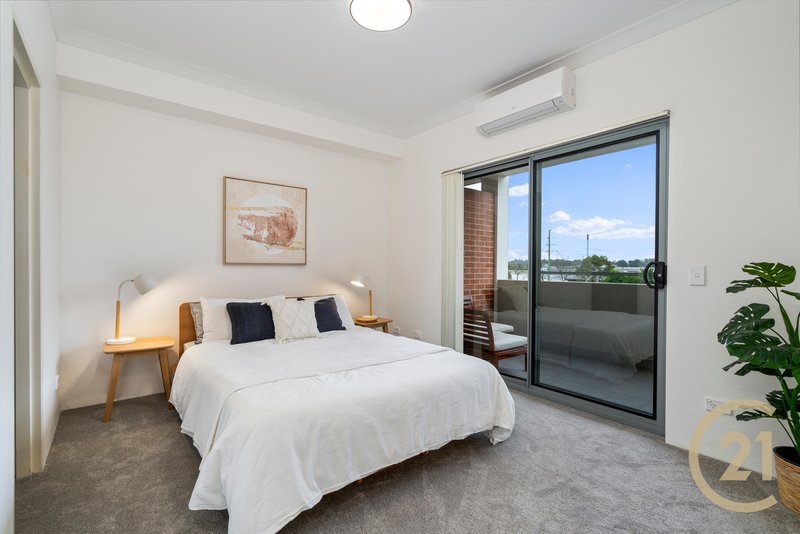 Photo - 14/2 Castlereagh Street, Liverpool NSW 2170 - Image 11