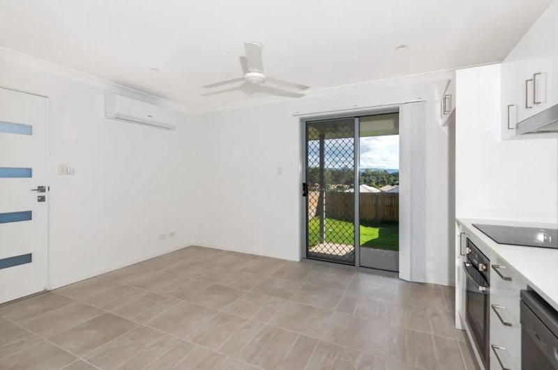 Photo - 1/42 Cronin Street, Morayfield QLD 4506 - Image 2