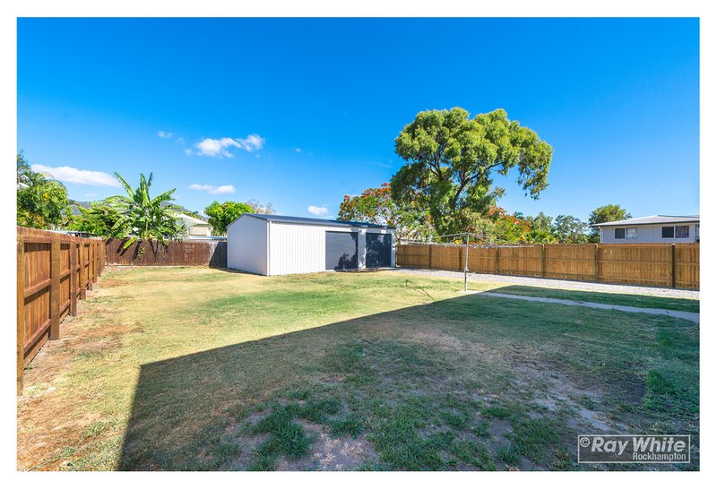 Photo - 142 Dee Street, Koongal QLD 4701 - Image 11