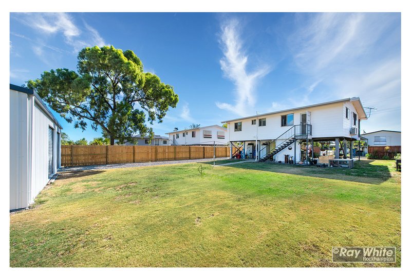 Photo - 142 Dee Street, Koongal QLD 4701 - Image 14