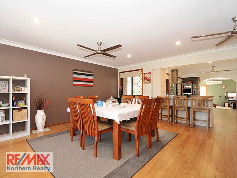 Photo - 142 Faheys Rd West , Albany Creek QLD 4035 - Image 3