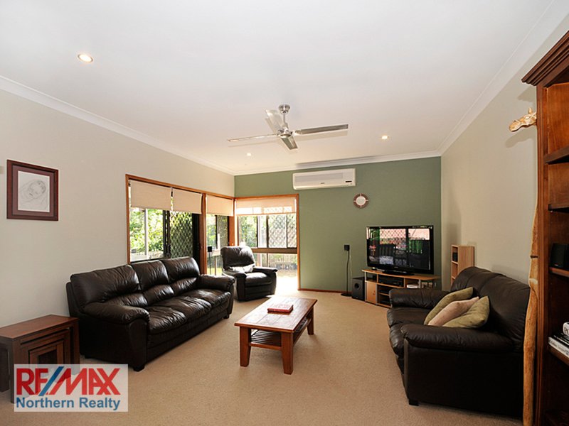 Photo - 142 Faheys Rd West , Albany Creek QLD 4035 - Image 5