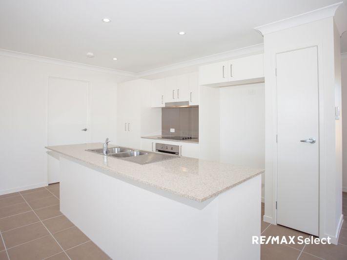 Photo - 1/42 Fairway Drive, Bakers Creek QLD 4740 - Image 4