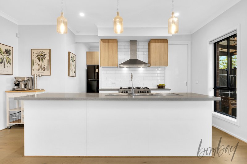 Photo - 142 Fairways Boulevard, Craigieburn VIC 3064 - Image 20