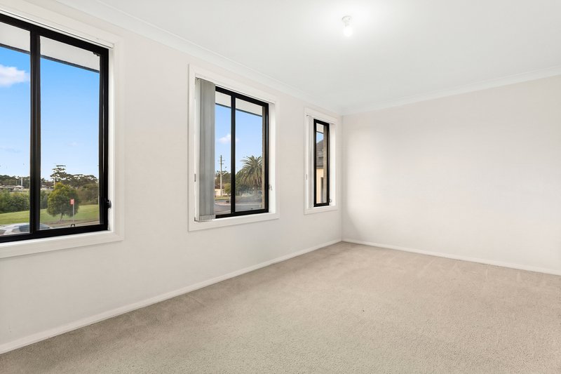 Photo - 1/42 Farmborough Road, Unanderra NSW 2526 - Image 4
