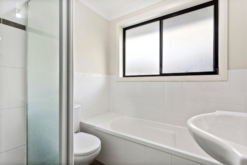 Photo - 1/42 Farmborough Road, Unanderra NSW 2526 - Image 6
