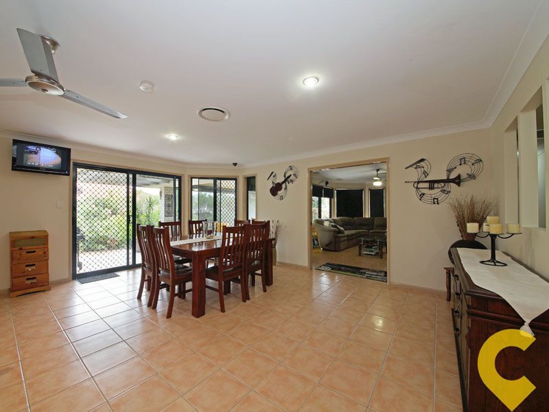 Photo - 142 Forest Ridge Drive, Narangba QLD 4504 - Image 7