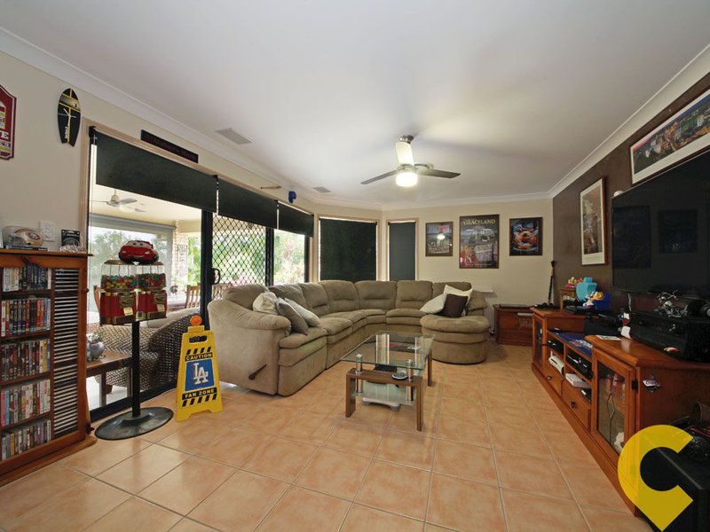 Photo - 142 Forest Ridge Drive, Narangba QLD 4504 - Image 11