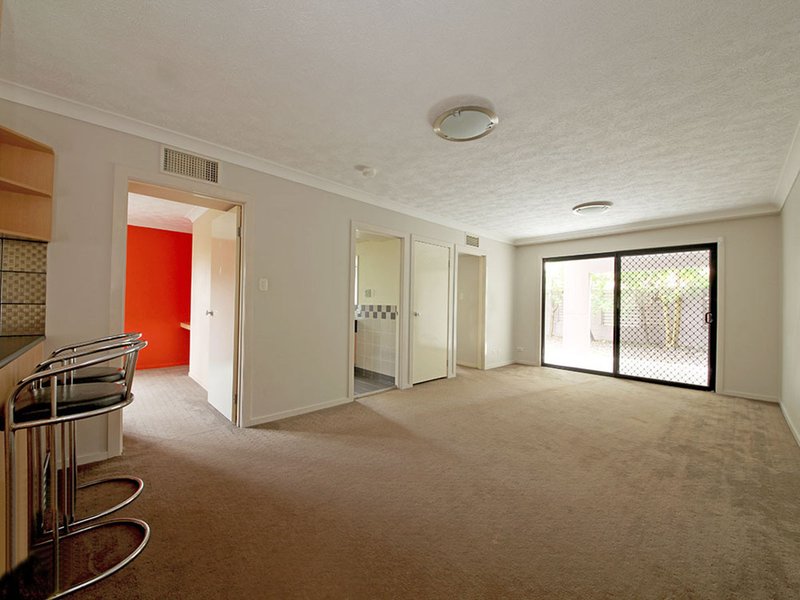 Photo - 1/42 Hilltop Avenue, Chermside QLD 4032 - Image