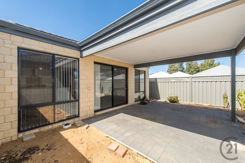 Photo - 142 Lambeth Circle, Wellard WA 6170 - Image 16
