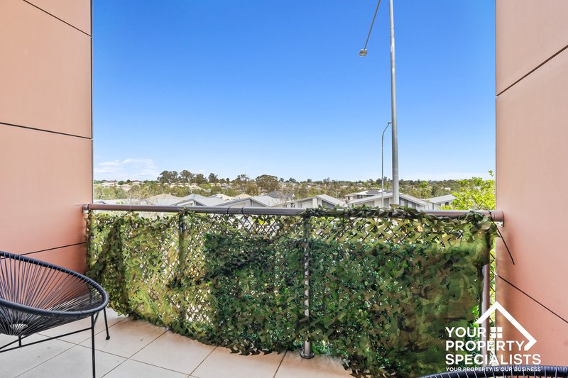 Photo - 142 Liz Kernohan Drive, Elderslie NSW 2570 - Image 6