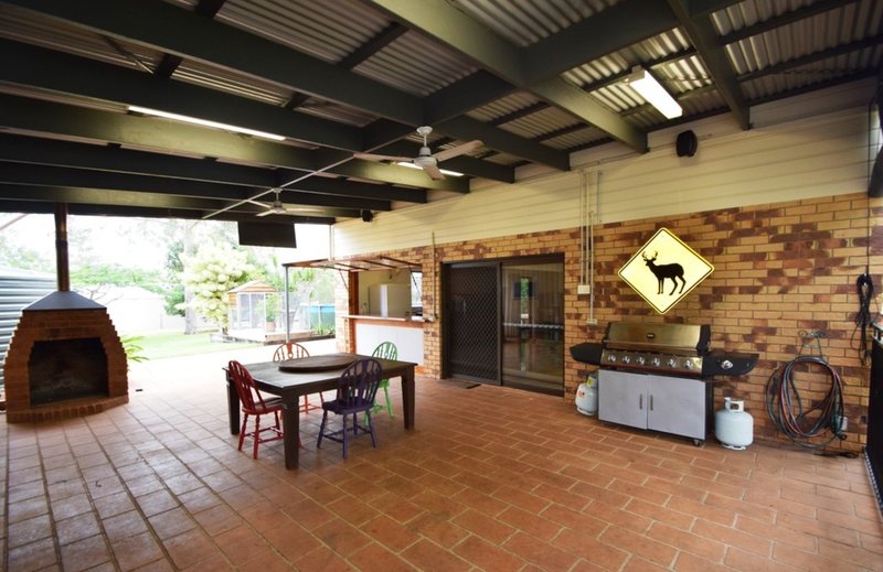 Photo - 142 Lockyer View Road, Wivenhoe Pocket QLD 4306 - Image 3