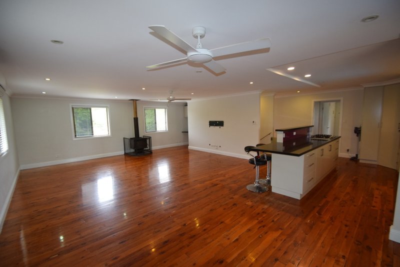 Photo - 142 Lockyer View Road, Wivenhoe Pocket QLD 4306 - Image 10