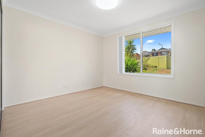 Photo - 142 Longhurst Road, Minto NSW 2566 - Image 4