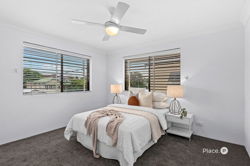 Photo - 1/42 Macaulay Street, Coorparoo QLD 4151 - Image 10