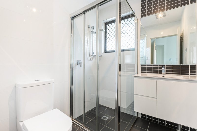 Photo - 14/2 Mcclausland Place, Kellyville NSW 2155 - Image 6