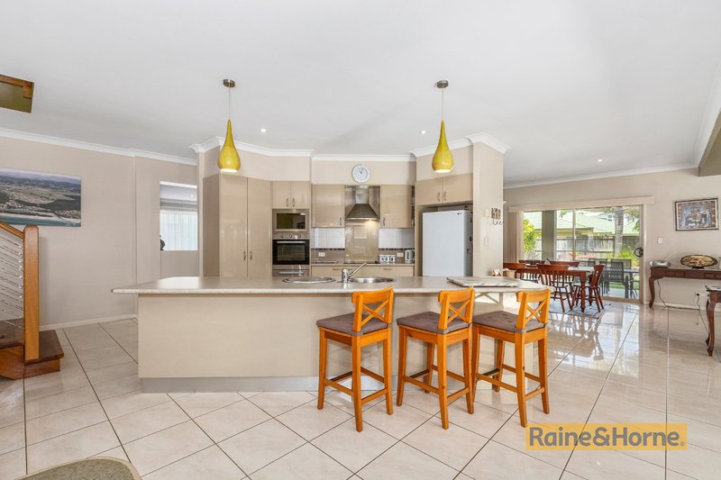 Photo - 142 Overall Drive, Pottsville NSW 2489 - Image 4