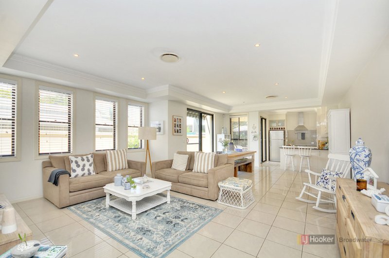 Photo - 1/42 Parr Street, Biggera Waters QLD 4216 - Image 3