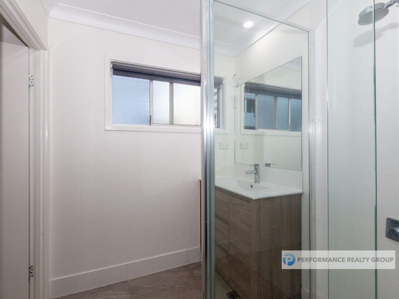 Photo - 1/42 Peerless Avenue, Mermaid Beach QLD 4218 - Image 9