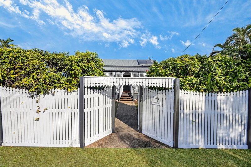 Photo - 142 Queens Road, Hermit Park QLD 4812 - Image 28