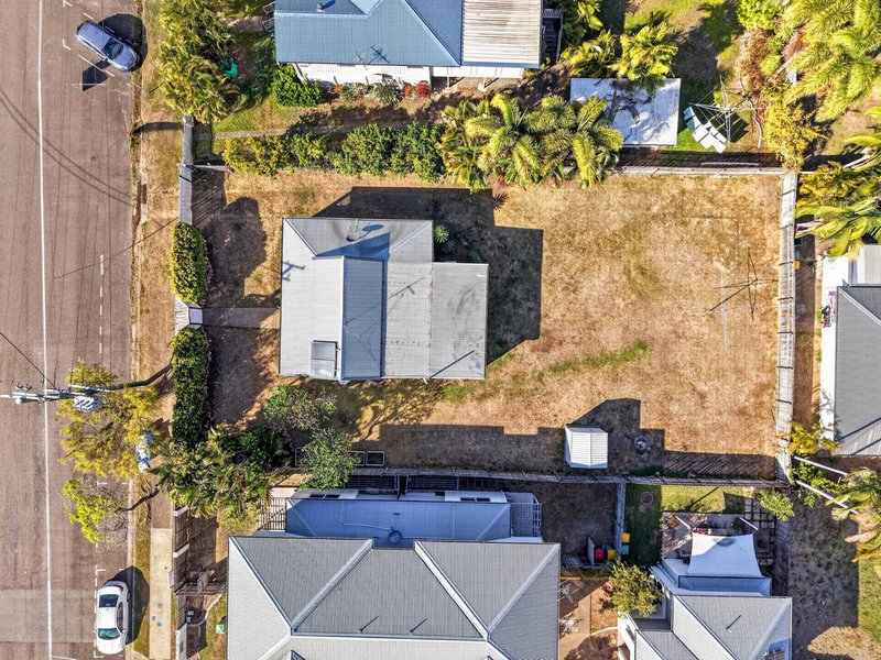 Photo - 142 Queens Road, Hermit Park QLD 4812 - Image 29
