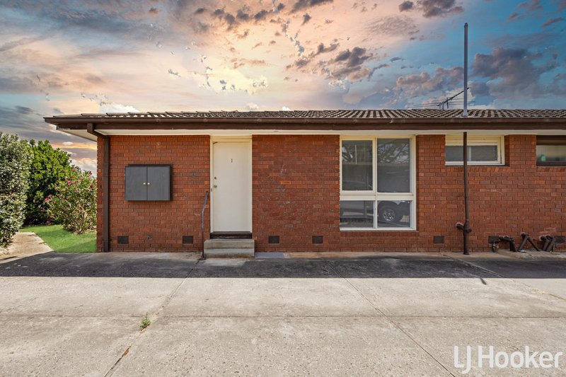 Photo - 1/42 Raglan Street, Darley VIC 3340 - Image 3