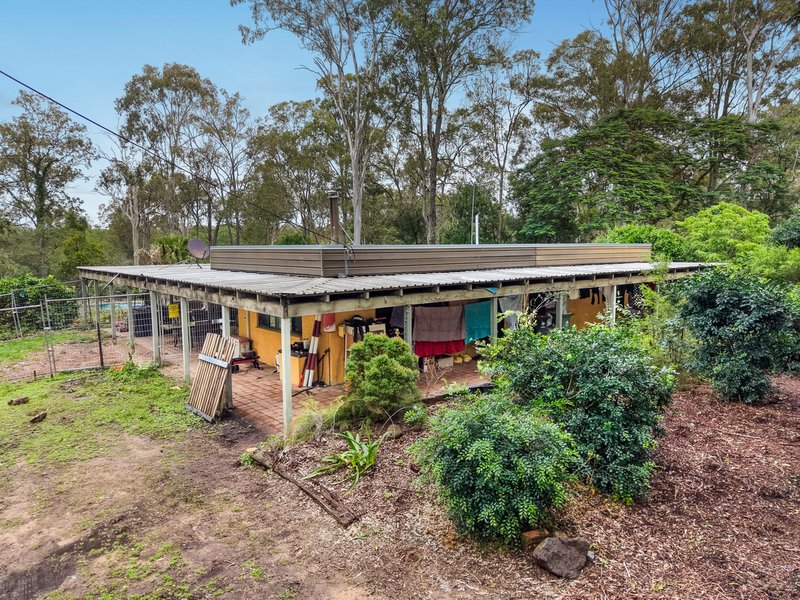 Photo - 142 Stoney Camp Road, Park Ridge South QLD 4125 - Image 8