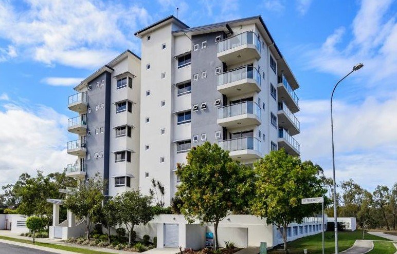 14/2 The Promenade, Boyne Island QLD 4680