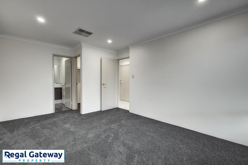 Photo - 14/2 Twilight Mews, Aubin Grove WA 6164 - Image 5