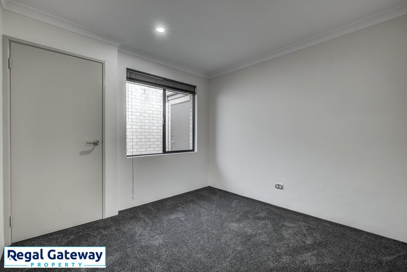 Photo - 14/2 Twilight Mews, Aubin Grove WA 6164 - Image 19