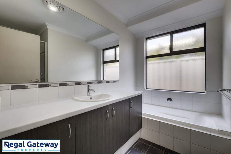 Photo - 14/2 Twilight Mews, Aubin Grove WA 6164 - Image 21