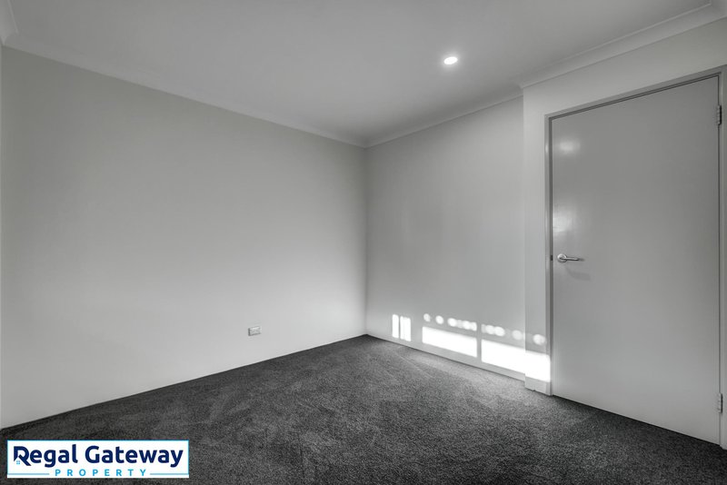 Photo - 14/2 Twilight Mews, Aubin Grove WA 6164 - Image 22