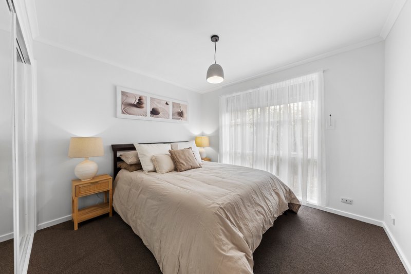 Photo - 1/42 Van Der Haar Avenue, Berwick VIC 3806 - Image 12