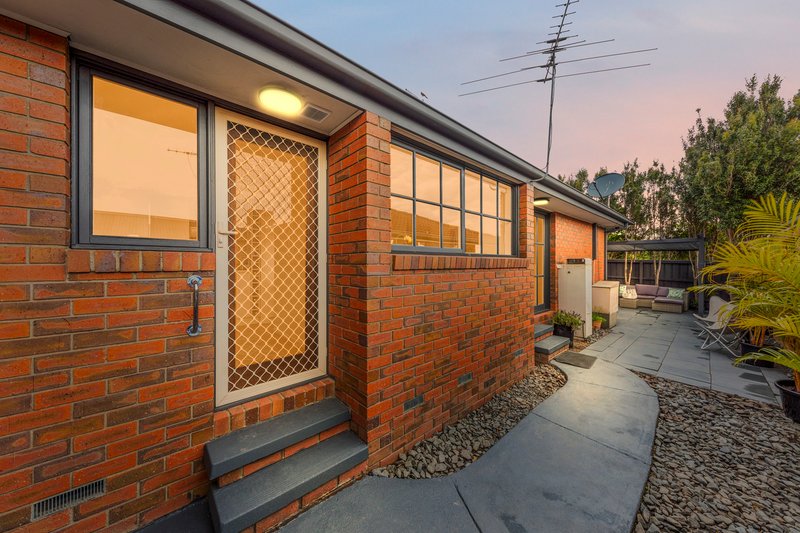 Photo - 1/42 Van Der Haar Avenue, Berwick VIC 3806 - Image 14