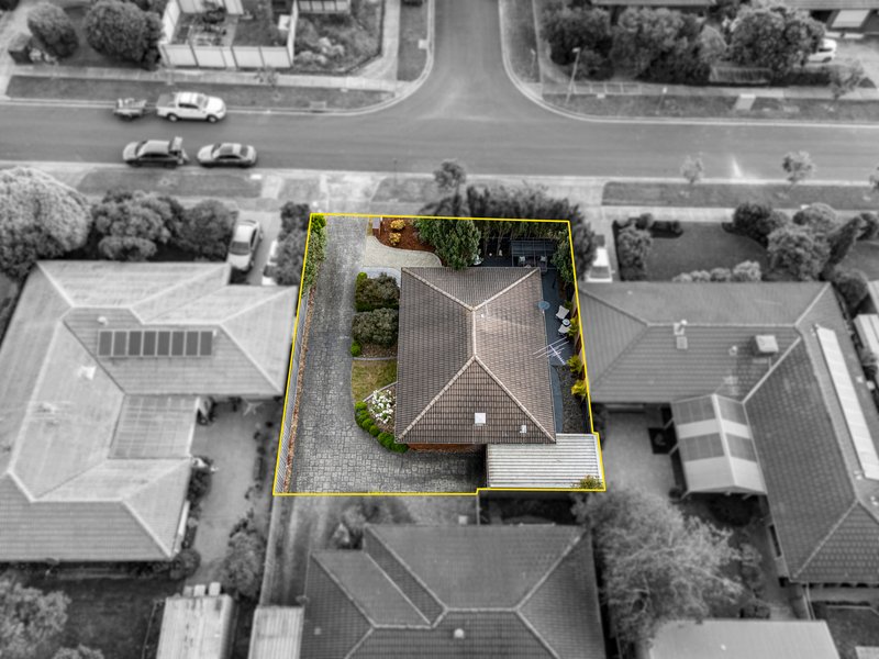 Photo - 1/42 Van Der Haar Avenue, Berwick VIC 3806 - Image 22