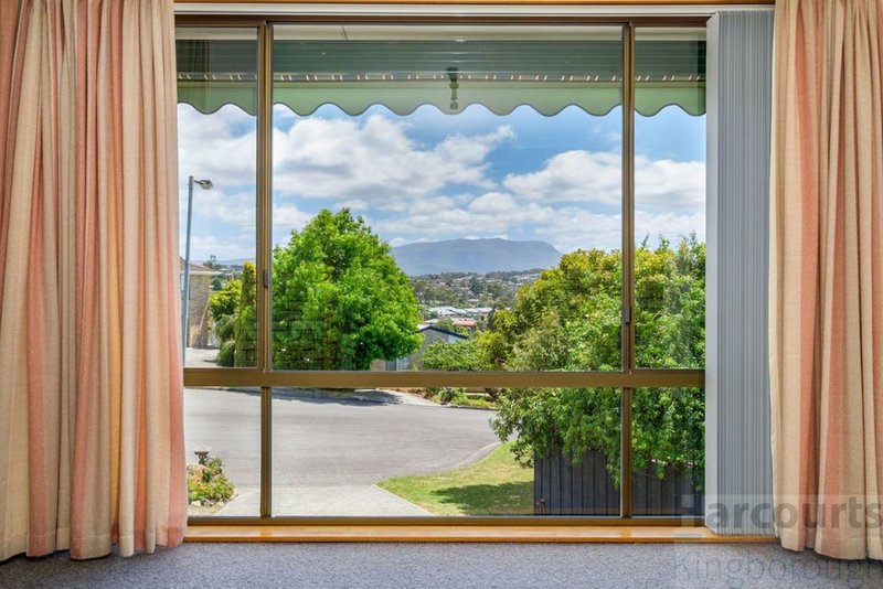 Photo - 142 Wells Parade, Blackmans Bay TAS 7052 - Image 5