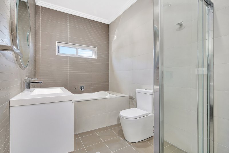 Photo - 14/20 - 22 Brickworks Drive, Merrylands NSW 2160 - Image 7