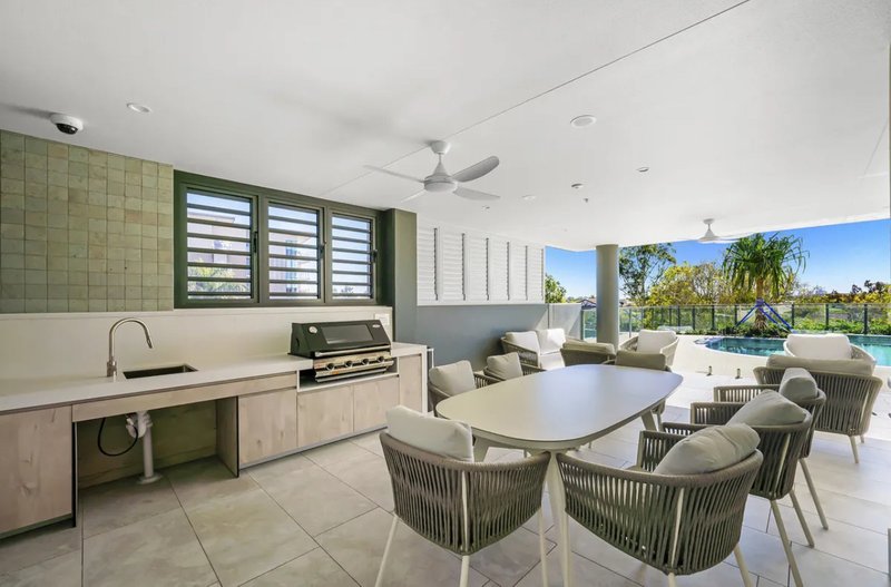 Photo - 14/20 Executive Drive, Burleigh Waters QLD 4220 - Image 22