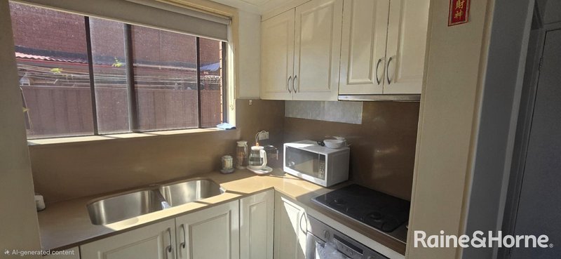 Photo - 14/201-207 Harrow Road, Glenfield NSW 2167 - Image 4