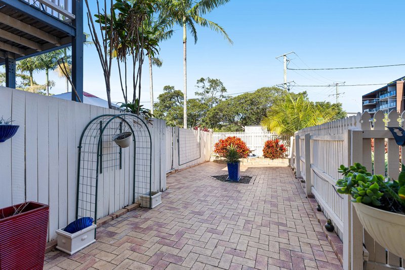 Photo - 14/21 Glenora Street, Wynnum QLD 4178 - Image 7