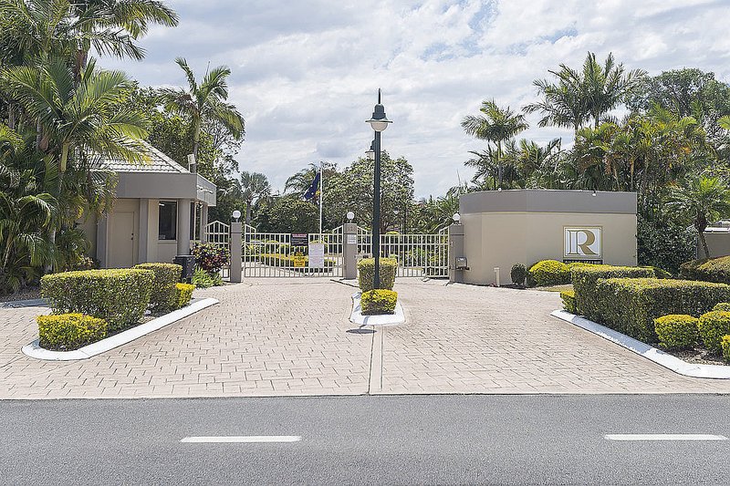 Photo - 142/125 Santa Cruz Boulevard, Clear Island Waters QLD 4226 - Image 1