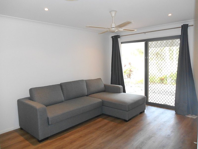 Photo - 142/125 Santa Cruz Boulevard, Clear Island Waters QLD 4226 - Image 3